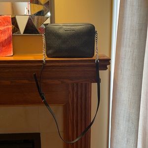 Michael Kors Jet Set Monogram Crossbody Bag. Only used a few times.